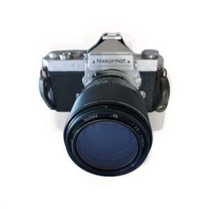 Japan Nikon NIKKORMAT FT 35mm  camera with Sigma Telemax 1:2.8 73120781 Lens
